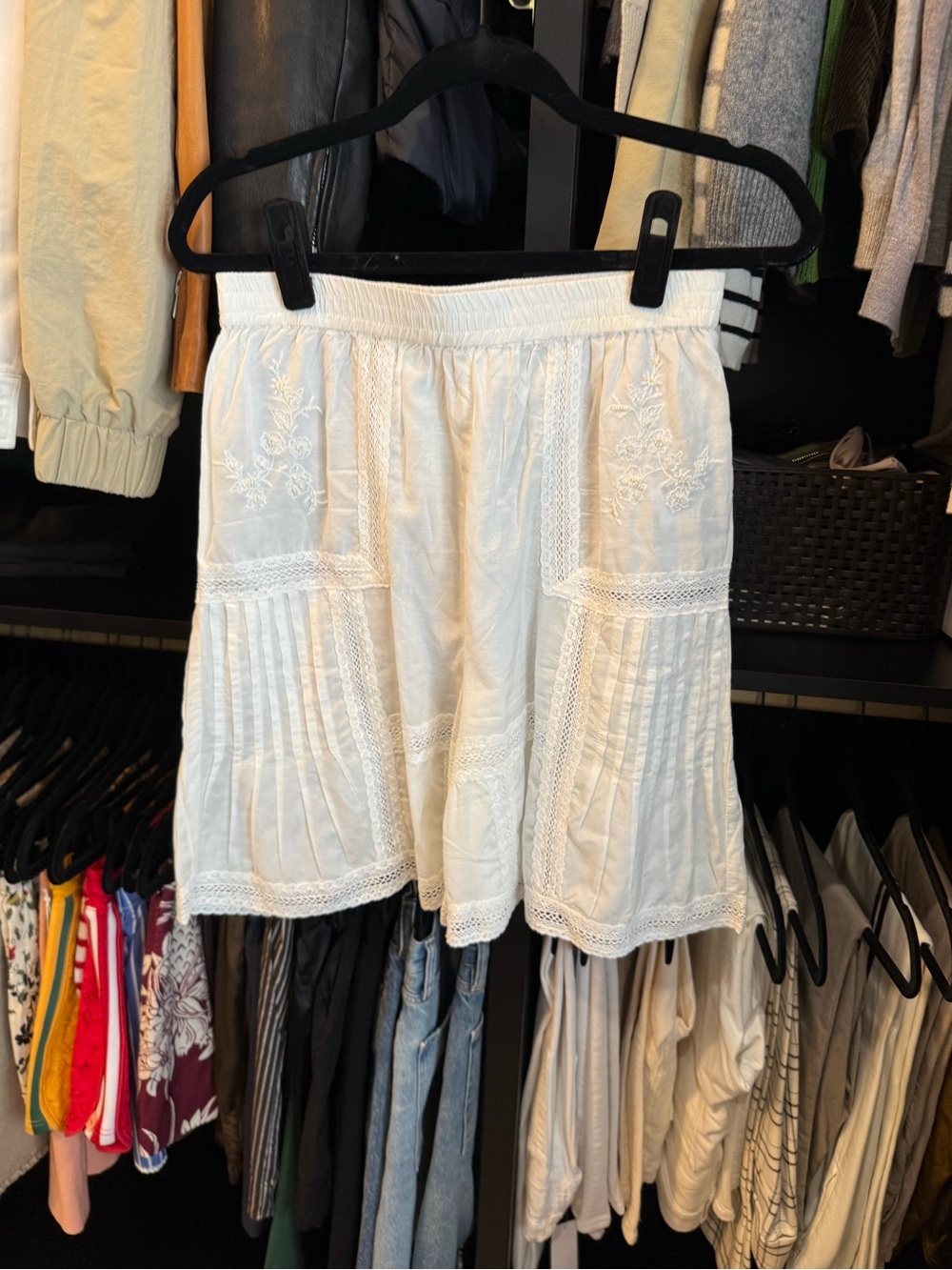 Zara White Embroidered Cotton Skort